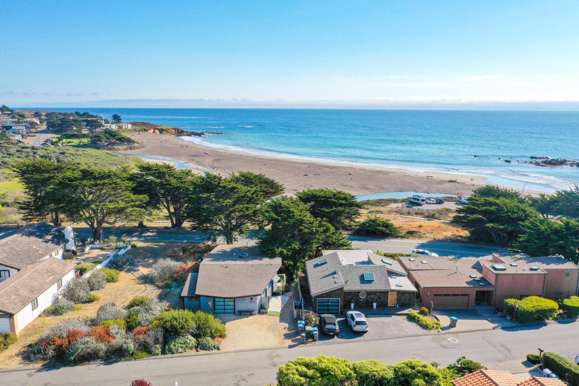 Вилла 5768 Moonstone Bch Dr. Кэмбриа Экстерьер фото